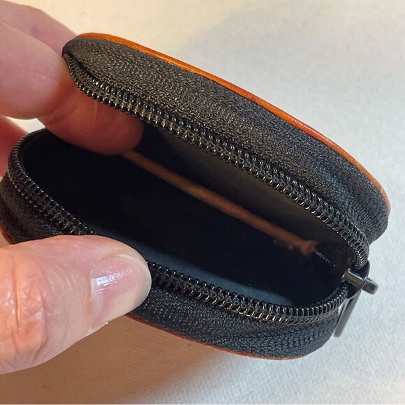 Adorable owl 🦉 change purse leather handmade hand painted zip pouch - Picture 2 of 5